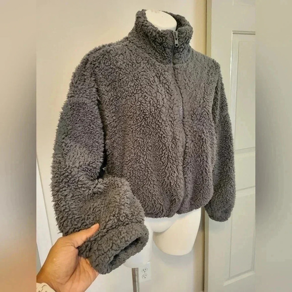 Urban Outfitters Willow Fuzzy Charcoal Drawstring Teddy Zipper Sherpa Jacket(M) - Picture 8 of 13